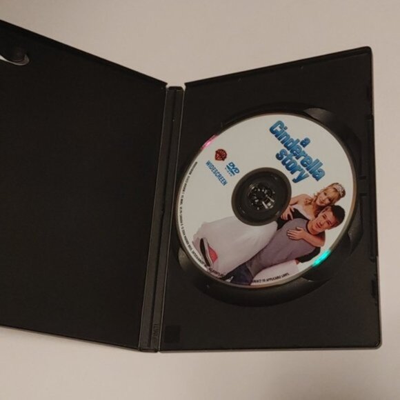 3/$13 A Cinderella Story DVD Movie 2004 Hilary Duff EUC - Picture 6 of 7